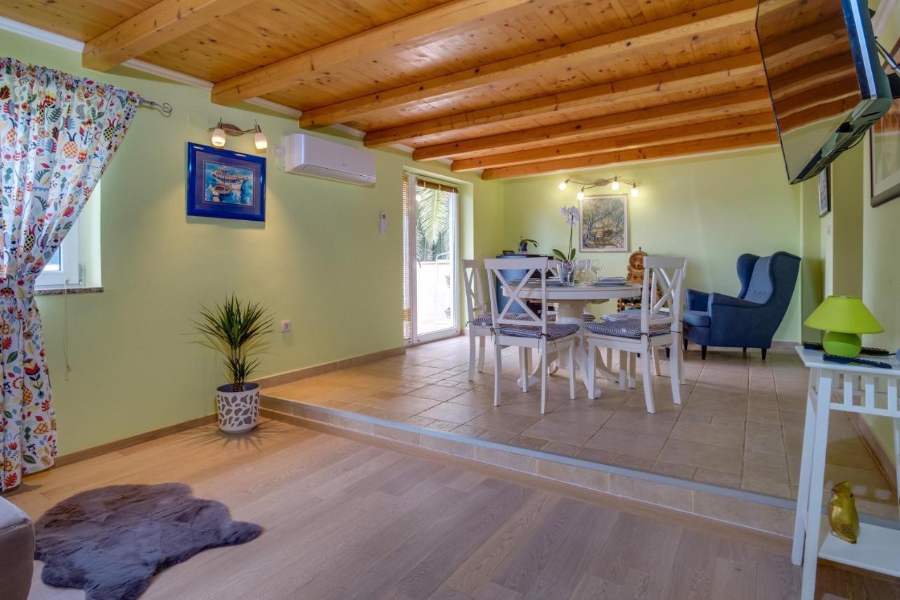 Isabela Apartamento Mali Lošinj Exterior foto