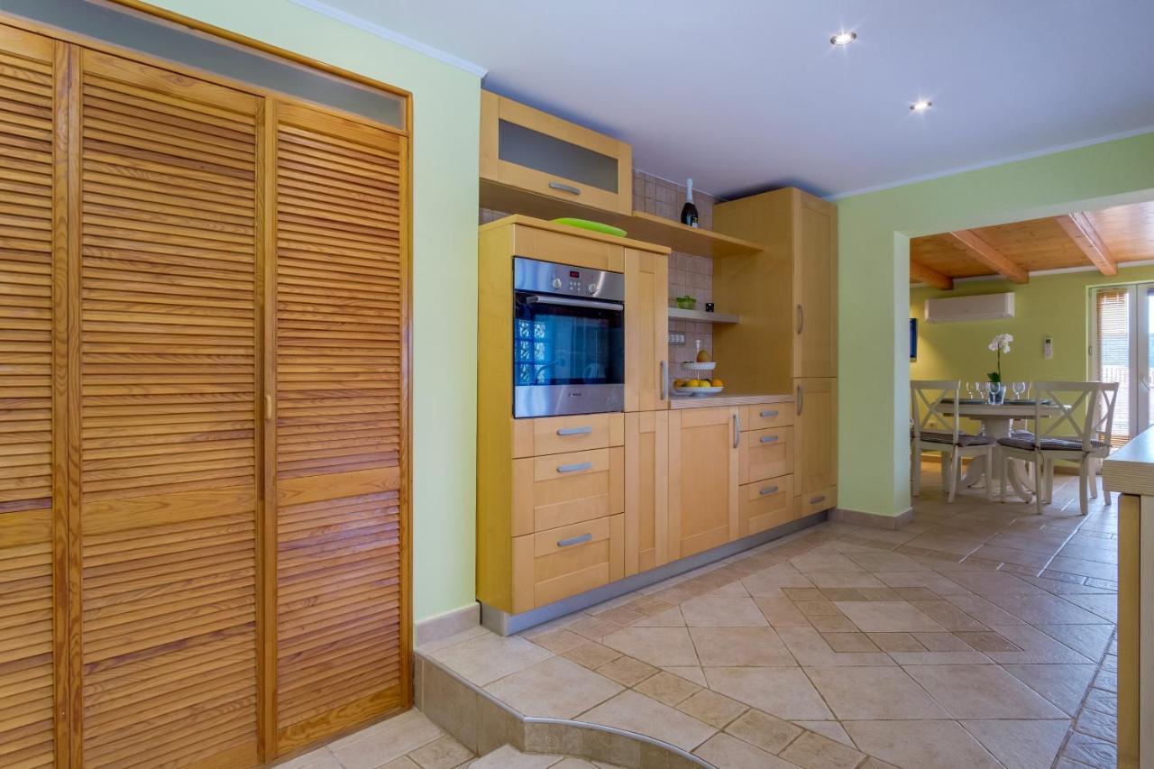 Isabela Apartamento Mali Lošinj Exterior foto
